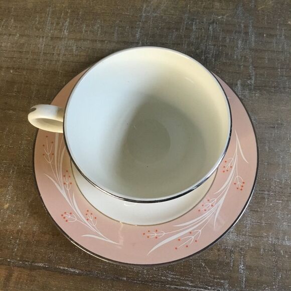 Vintage tea cup and saucer set pink cream beige orange delicate floral design - Picture 2 of 8